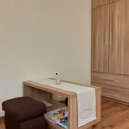 Pokoj Pod Swierkami Apartamento Piotrowice (Oswiecim)